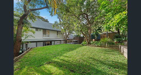 Hamptons Beach House - Accommodation Cairns 2