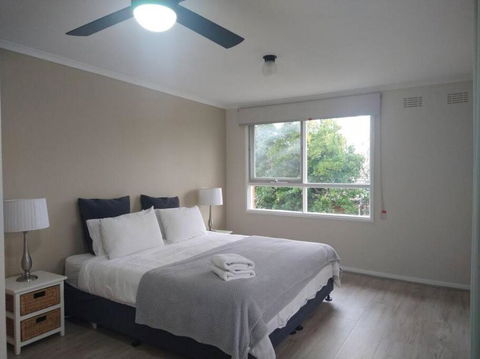 Happy Spacious Home Nr Canberra Hospital - Accommodation Cairns 1