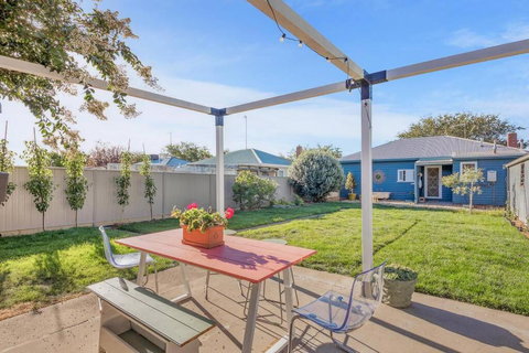 Hazel House Ballarat - Accommodation Cairns 0