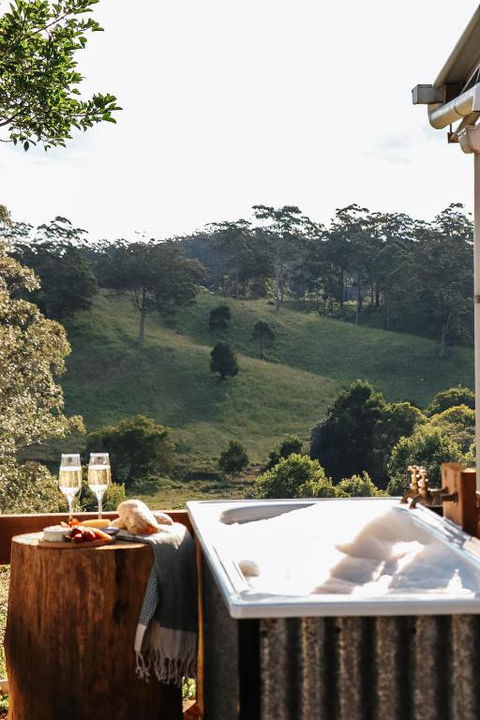 Hidden Creek Cabin - Accommodation Cairns 0