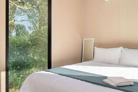 Huntingdon House By Tiny Away - Accommodation Cairns 3