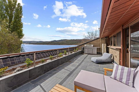 Ibis On Lake Jindabyne - Accommodation Cairns 1