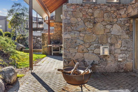 Ice 3 - Accommodation Cairns 1