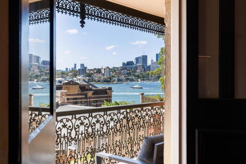 Iconic Luxury 5BR Home W/ Opera And Harbour View - Accommodation Cairns 1