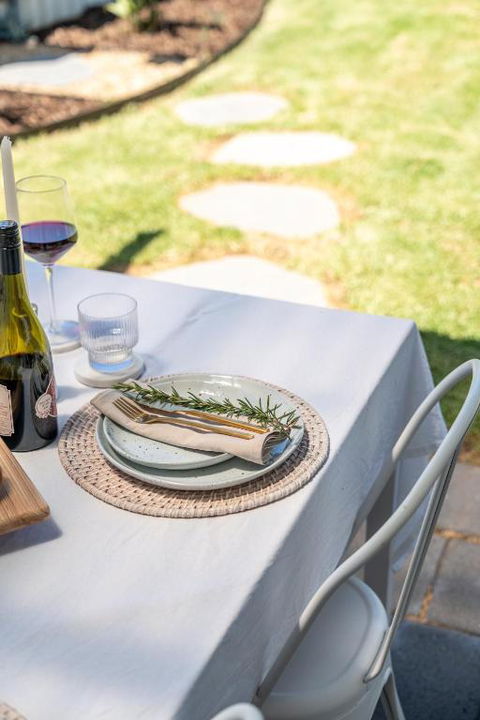 ILUKA Luxe Accommodation, Relaxed Coastal Vibe - Accommodation Cairns 3