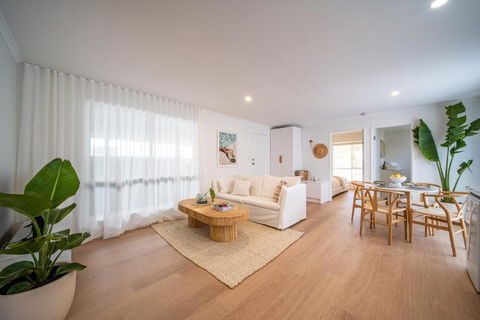 ILUKA Luxe Accommodation, Relaxed Coastal Vibe - Accommodation Cairns 0