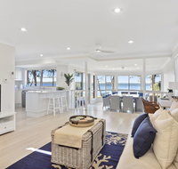 Adrift Retreat - St Georges Basin Waterfront Home - Accommodation Cairns