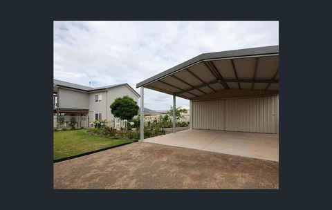 Agape Holiday Home - Accommodation Cairns 2