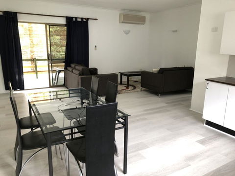 Airlie Getaway Unit 2 - Accommodation Cairns 3