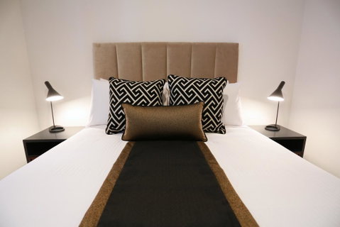 Alex Perry Hotel & Apartments - Accommodation Cairns 0