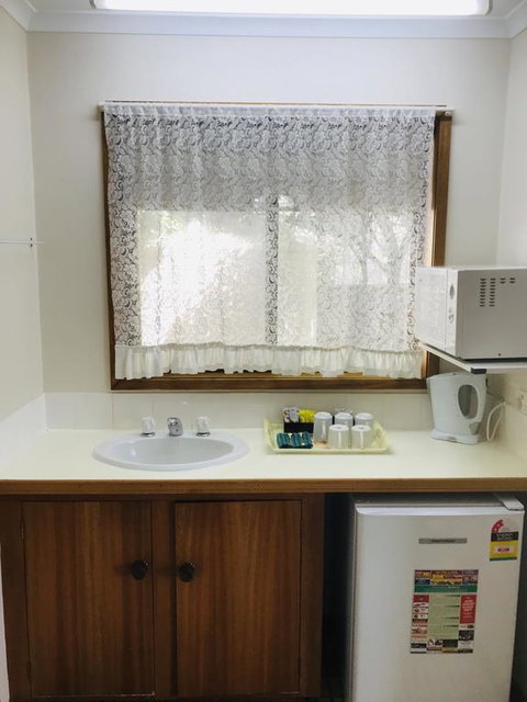 Alfred Motor Inn - Accommodation Cairns 3