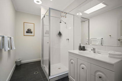 Alinga Longa 4 - Accommodation Cairns 2