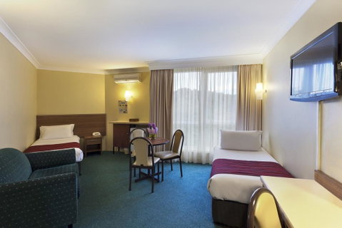 Alpine Motor Inn - Accommodation Cairns 1