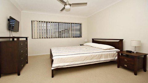 Amalfi Unit 11, - Above All Else - 50 King Street - Accommodation Cairns 1