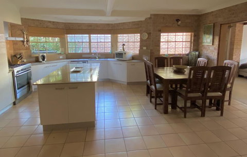 Amazing Beach House - Accommodation Cairns 1