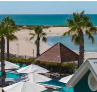 AN OCEANBEACH and POOL VIEW APARTMENT - Apt 210 SEASHELLS RESORT - Accommodation Cairns