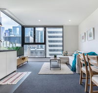apartment on BOURKE St - HEART of Melbourne CBD. - Accommodation Cairns