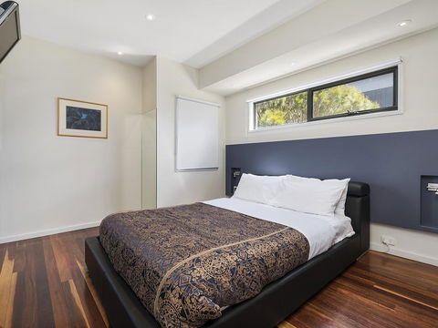Apollo's - Accommodation Cairns 3