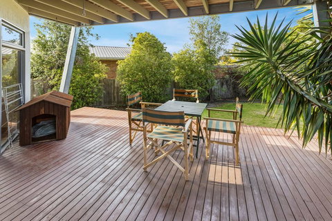 Aqua Vista - A Stroll To Paynesville Forshore - Accommodation Cairns 1