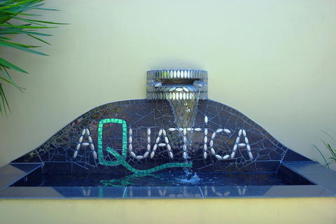 Aquatica - Luxe Holiday Home - Accommodation Cairns 2