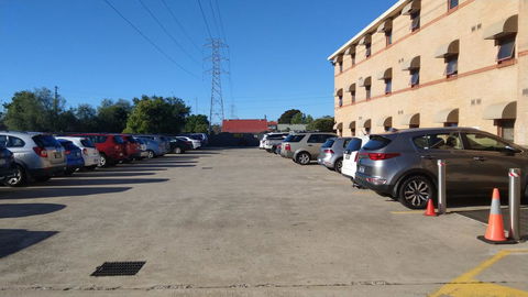 Arena Hotel (formerly Sleep Express Motel) - Accommodation Cairns 2