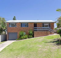 Argyle Cottage' 41 Argyle Avenue - great family home for holidays - Accommodation Cairns