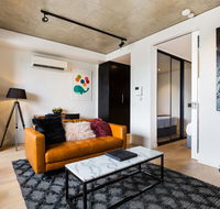 Artsy Apartment CBD City Views and Balcony - Accommodation Cairns