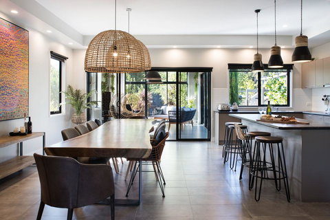 Arya - Accommodation Cairns 0