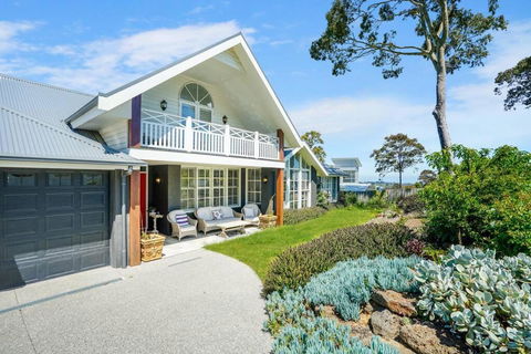 Luxury & Plush Lifestyle 5 Bedroom House In Mt Eliza - Accommodation Cairns 0