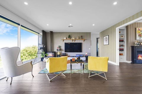 Luxury & Plush Lifestyle 5 Bedroom House In Mt Eliza - Accommodation Cairns 3