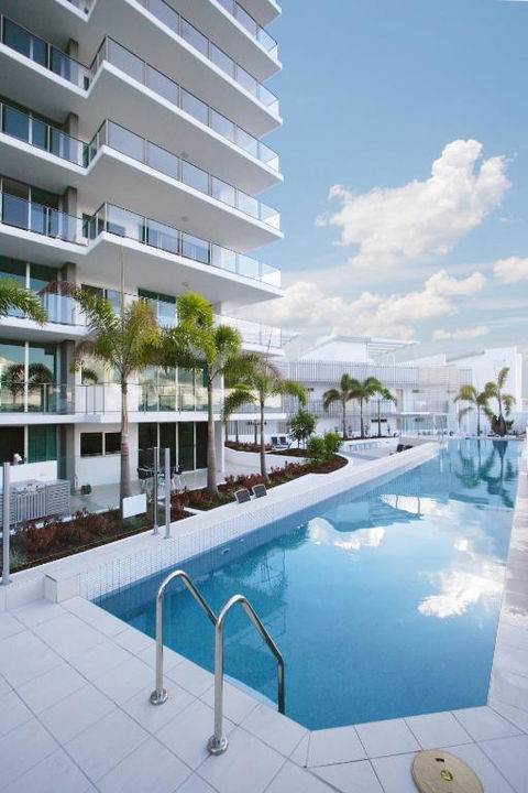 M1 Resort - Accommodation Cairns 1