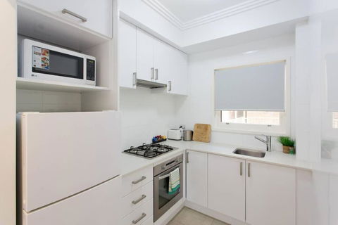 M5 West Perth Studio Apartment Near Kings Park - Accommodation Cairns 2