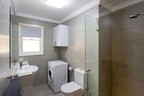 M5 West Perth Studio Apartment Near Kings Park - Accommodation Cairns 3