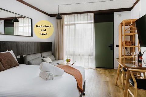 M Hotel - Accommodation Cairns 0