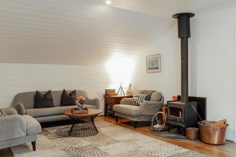 MARYBANK ESTATE - BARN LOFT - Accommodation Cairns 0