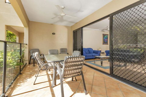 Mediterranean Beachfront Apartments - Accommodation Cairns 3