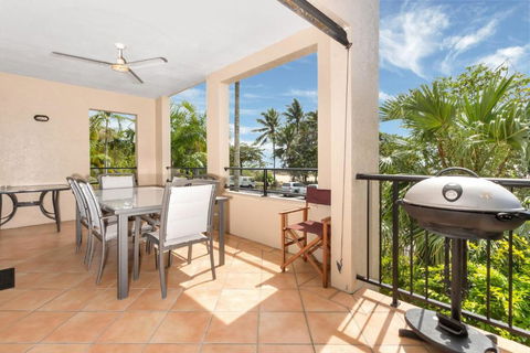 Mediterranean Beachfront Apartments - Accommodation Cairns 2