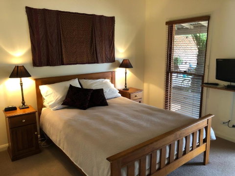 Meriba B And B - Accommodation Cairns 1