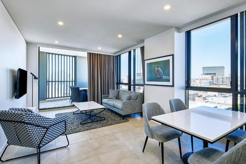 Meriton Suites Liverpool - Accommodation Cairns 1