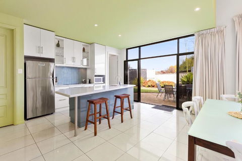 Merlot Verdelho Townhouses - Accommodation Cairns 3