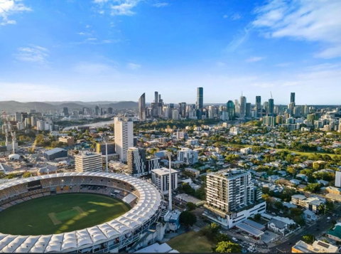 Modern Meets The Gabba - Accommodation Cairns 1