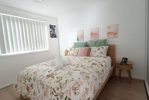 New And Cozy 2 Bedrooms Granny Flat With Aircon & Pool - Accommodation Cairns 2