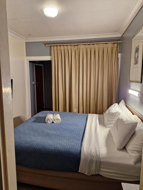 Mount View Motel - Accommodation Cairns 1