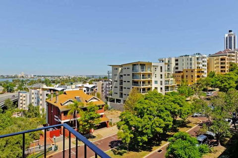 Mountway Holiday Apartments - Accommodation Cairns 2
