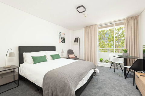 MP303 - Studio Apartment, Military Road, Cremorne - Accommodation Cairns 0