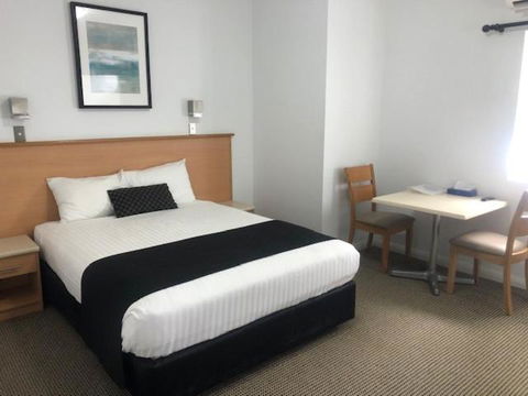 Narwee Hotel - Accommodation Cairns 0