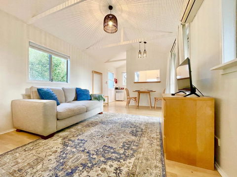 Norman Lindsay Cottage - Accommodation Cairns 2