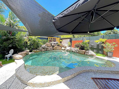 Oasis, In Leafy Whitfield. - Accommodation Cairns 0