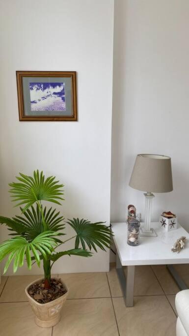 Ocean Front 2Bed - Unbeatable Views @ Sanderling! - Accommodation Cairns 1