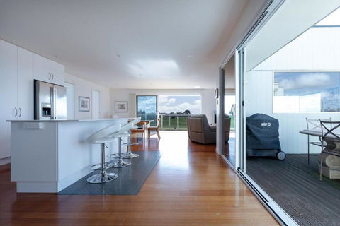 On The Beach & Golf Course Minutes From MTB Trails - Accommodation Cairns 2